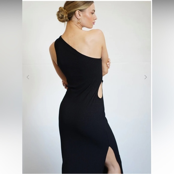 NEW with tags Revolve LNA Cut Out Dress - Picture 3 of 8